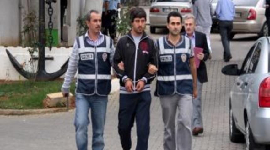 Birlikte Alkol Aldığı Abisini Vurdu