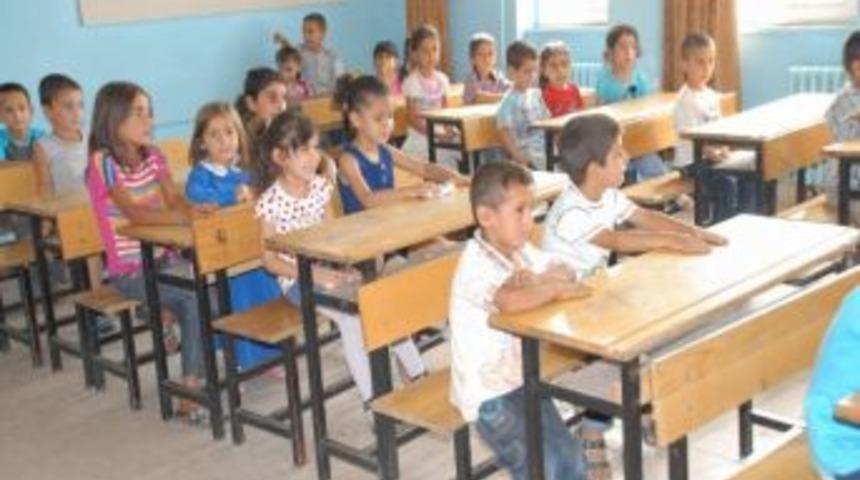 Minikler İ&ccedil;in Ders Zili &Ccedil;aldı