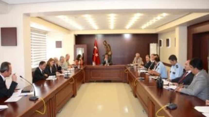 &Ouml;ğrenci Artışı Masaya Yatırıldı