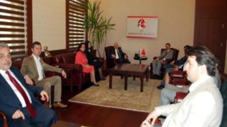 Ak Parti İl Y&ouml;netimi Vali Ko&ccedil;demir'le Tanıştı