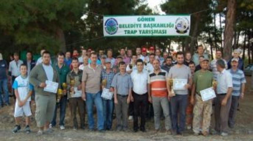 Trap Atışlarında &Ouml;d&uuml;lleri G&ouml;nenli Atıcılar Topladı