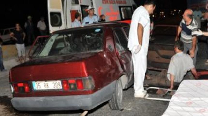 S&ouml;ke&rsquo;de Trafik Kazası: 1 &Ouml;l&uuml;, 7 Yaralı