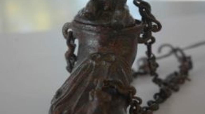 Laodikya&rsquo;da Bin 800 Yıllık Kandil Bulundu