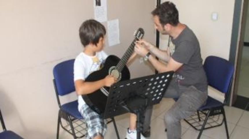 Konservatuarı 425 Kişi Kazandı