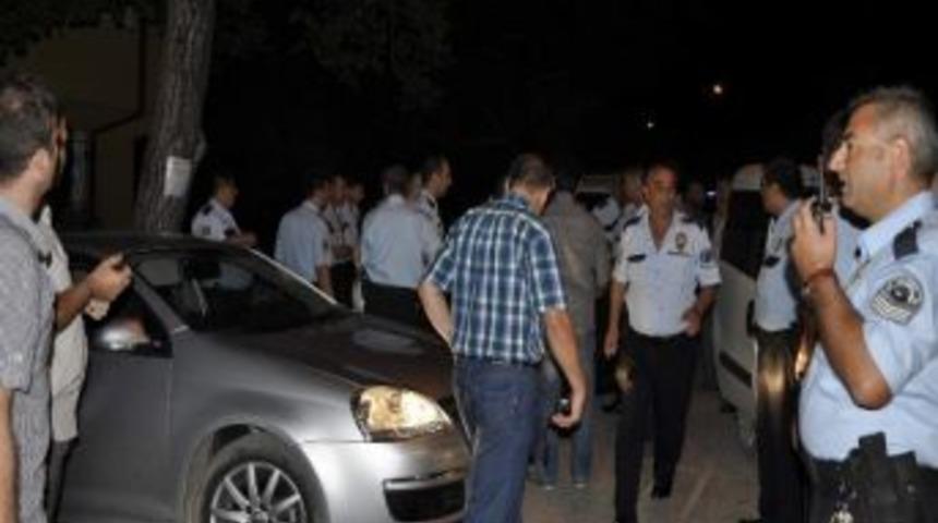 Polise Ateş A&ccedil;an Zanlılar Tutuklandı