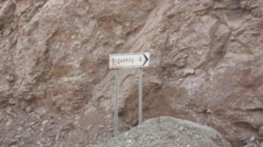 Şemdinli&rsquo;de Operasyonlar S&uuml;r&uuml;yor