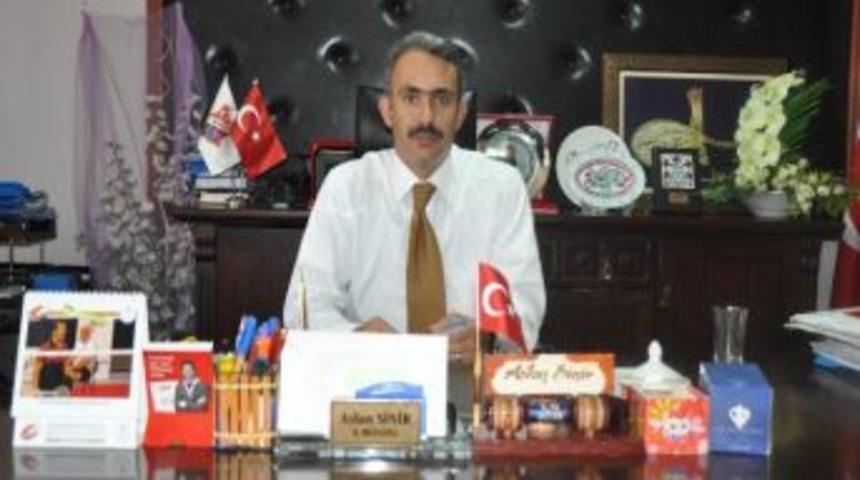 Okul Bah&ccedil;elerine Depreme Dayanıklı Spor Tesisleri Yapılıyor