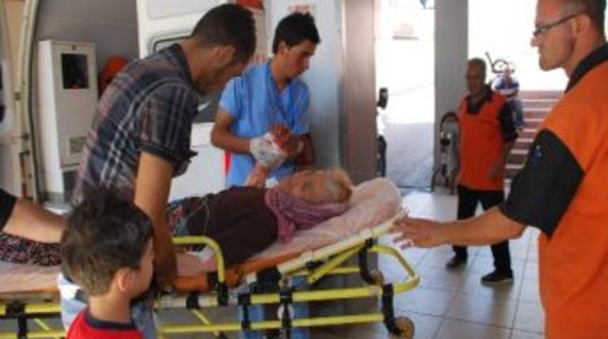 Yaşlı Kadın Elini Cama Vurup Yaralandı