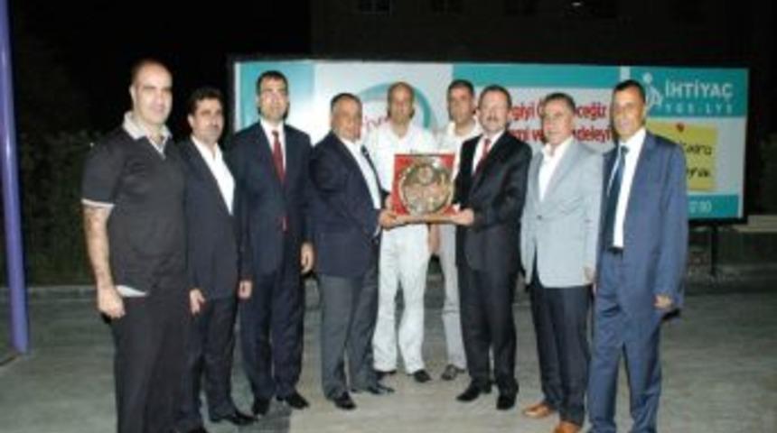 Sağlam&rsquo;a Borsa&rsquo;dan Veda Yemeği