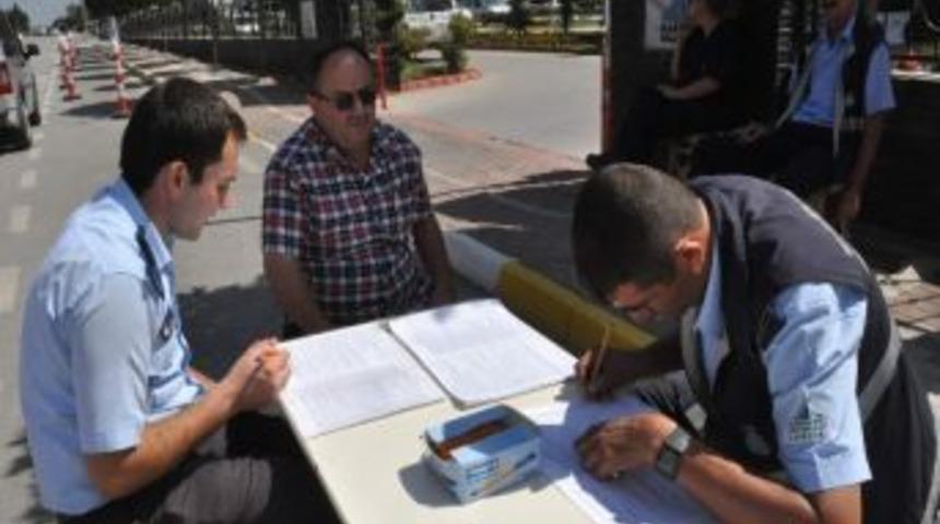 Kartepe Belediyesi Personeli Kan Verdi
