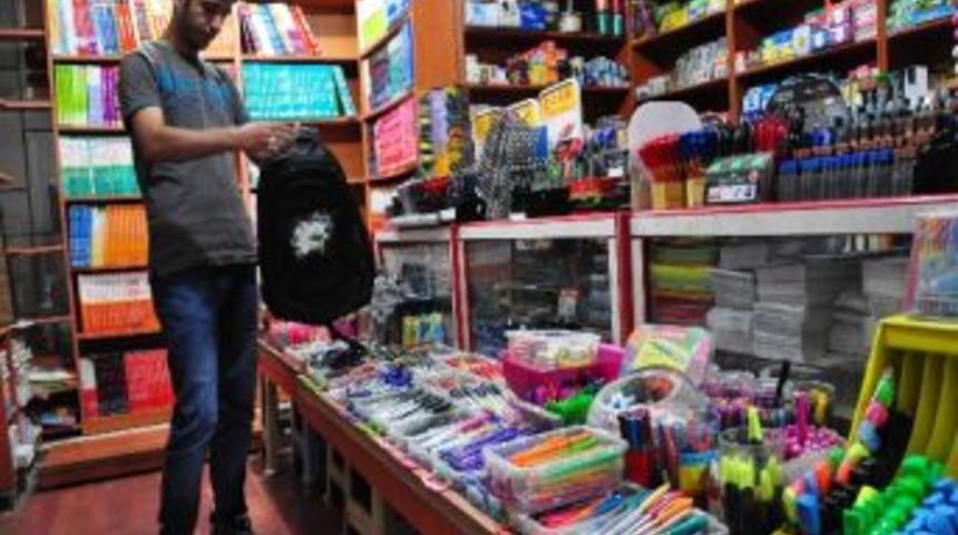 Velilerin Kırtasiye Alışverişi Hız Kazandı