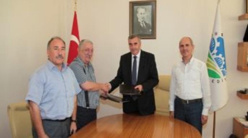Sakarya&rsquo;nın G&uuml;neyine İ&ccedil;me Suyu Hattı