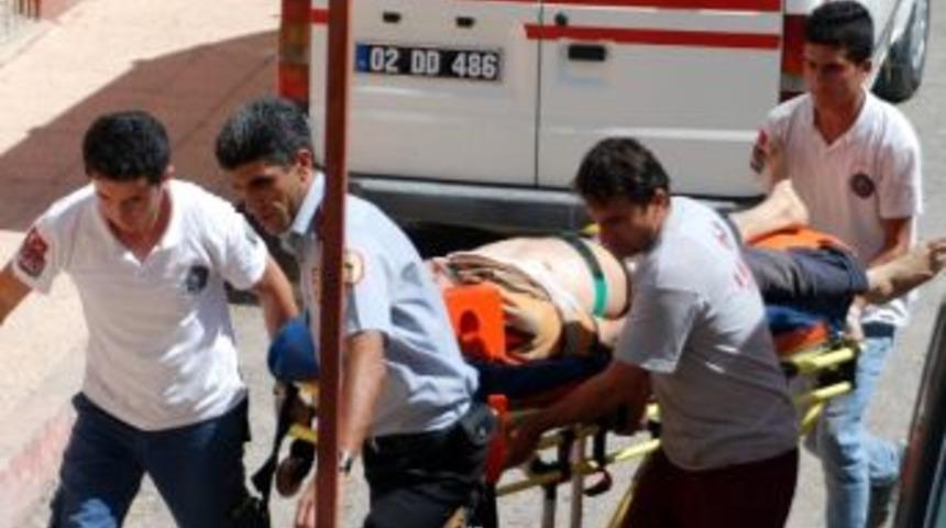Asans&ouml;r Boşluğuna D&uuml;şen Adam &Ouml;ld&uuml;