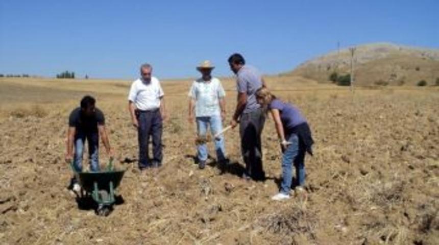Boz&uuml;y&uuml;k&rsquo;&uuml;n K&ouml;ylerinde Toprak Analizi Başlatıldı