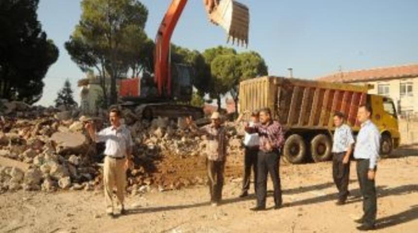 Nazilli Belediyesi&rsquo;nden 3,5 Yılda Eğitime 5 Milyon Tl Destek