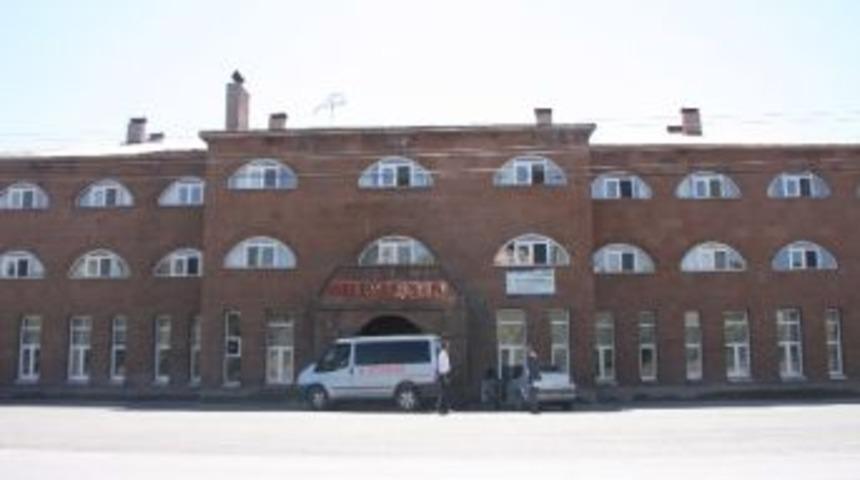 Ahlat Sel&ccedil;uklu Oteli&rsquo;nden Eğitime Destek