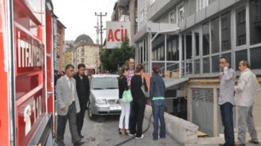 Ereğli'de &Ouml;zel Hastanede &Ccedil;ıkan Yangın Korkuttu