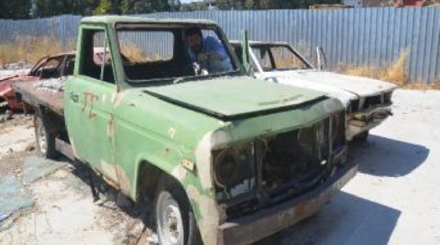 Terk Edilen Ara&ccedil;lar G&ouml;r&uuml;nt&uuml; Kirliliğine Neden Oluyor