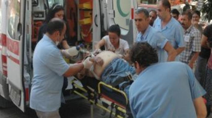 Nazilli&rsquo;de Trafik Kazası; 2 &Ouml;l&uuml;, 5 Yaralı