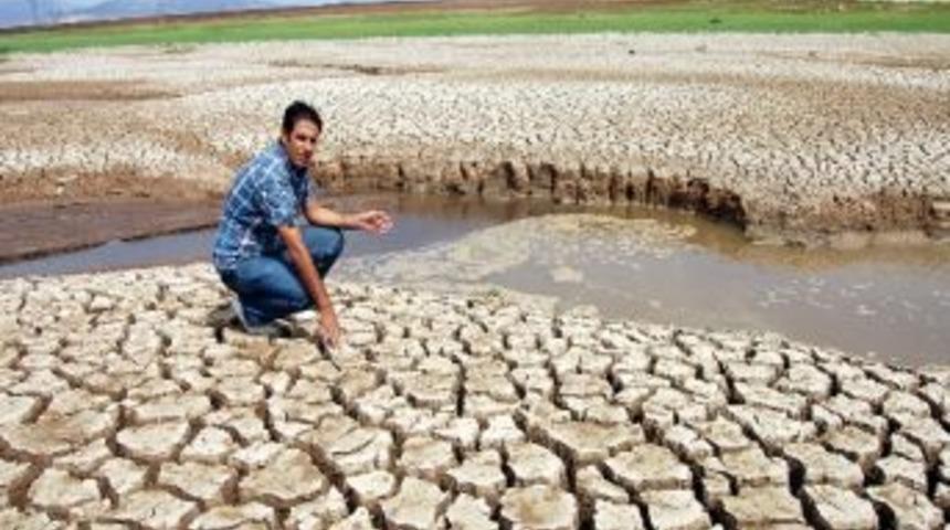 Adıyaman&rsquo;da Baraj Suları &Ccedil;ekildi
