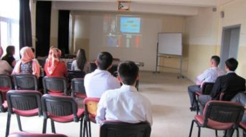 Yeni Atanan Aday &Ouml;ğretmenlere Uyum Eğitimi