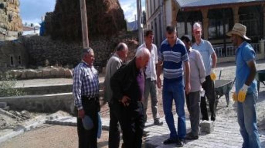 Kalecik K&ouml;y&uuml; K&ouml;y İ&ccedil;i Parke Taşı D&ouml;şeme Tamalanıyor