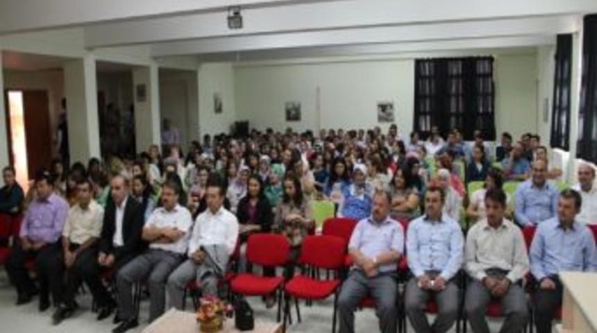 &Ccedil;iftlik İl&ccedil;esinde Z&uuml;mre &Ouml;ğretmenler Toplantısı Yapıldı