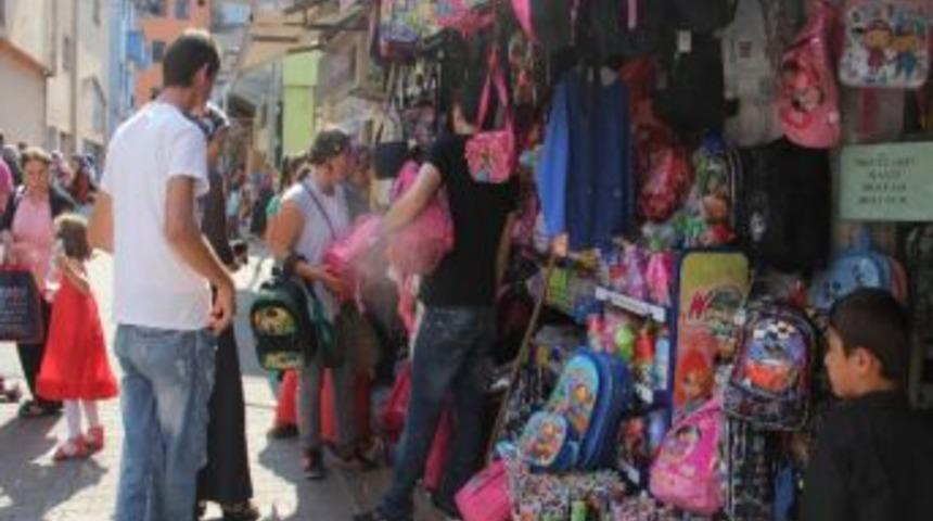 Kozlu Belediyesi'nden Kırtasiye Yardımı