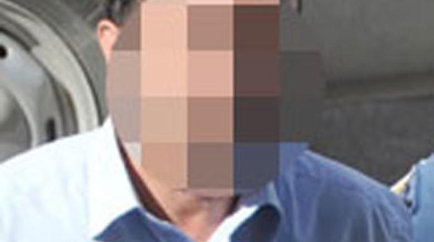 Otob&uuml;ste annesinin yanında taciz