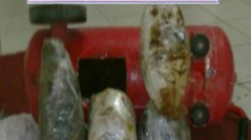 Kompres&ouml;r I&ccedil;indeki Uyuşturucu &lsquo;Asil&rsquo;e Takıldı