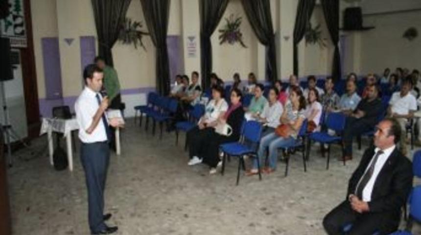 &Uuml;nyeli &Ouml;ğretmenler &lsquo;ideal&rsquo; Olmak İ&ccedil;in Toplandı