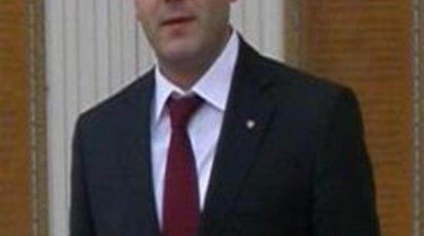 Mhp Merkez İl&ccedil;e Başkanı Metin Belek: &ldquo;k&uuml;tahya Hizmet Bekliyor, Ama İcraat Makamı Laf &Uuml;retiyor&rdquo;