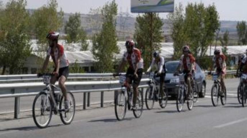 Kuruluştan Kurtuluşa Bisiklet Turunun 4'&uuml;nc&uuml; Etabı Tamamlandı