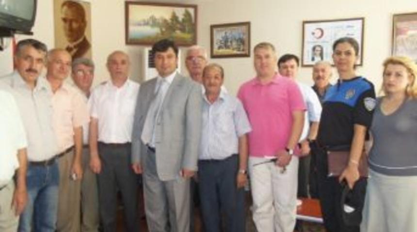 &Ouml;demiş İl&ccedil;e Emniyet M&uuml;d&uuml;r&uuml; Adil Metin Muhtarlar Derneğini Ziyaret Etti