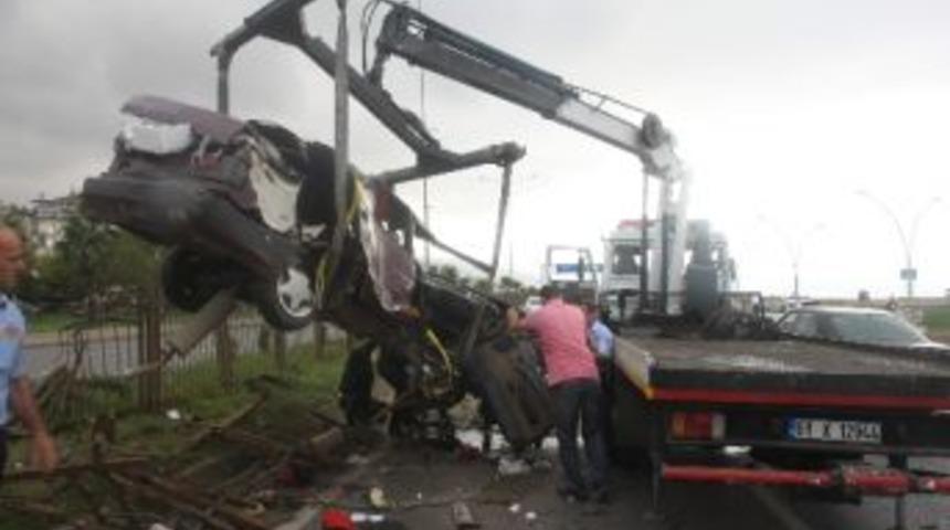 Trabzon'da Trafik Kazası: 2 Yaralı