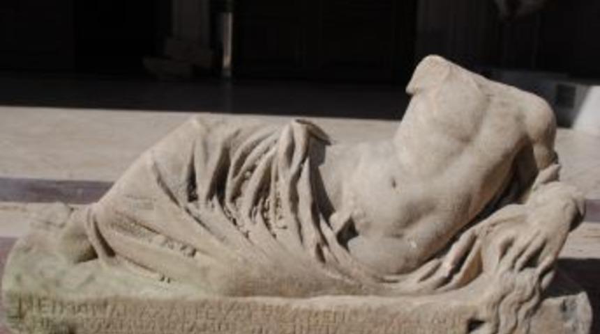 Jandarma&rsquo;ya Tarihi Eser Satmaya Kalktılar