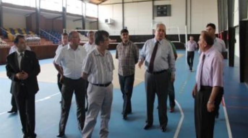 Yenişehir Kapalı Spor Salonu Federasyondan Olur Aldı