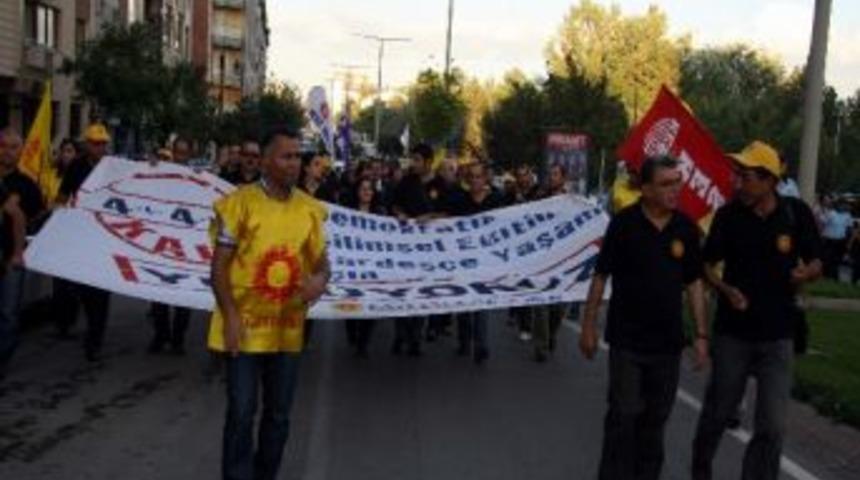 4+4+4 Eğitim Sistemi Protesto Edildi