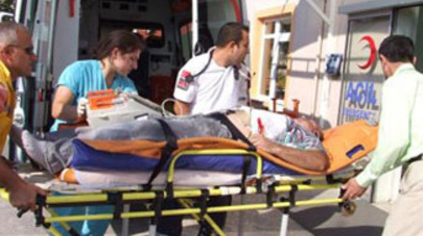 Annesiyle birlikte g&ouml;rd&uuml;ğ&uuml; adamı &ouml;ld&uuml;rd&uuml;