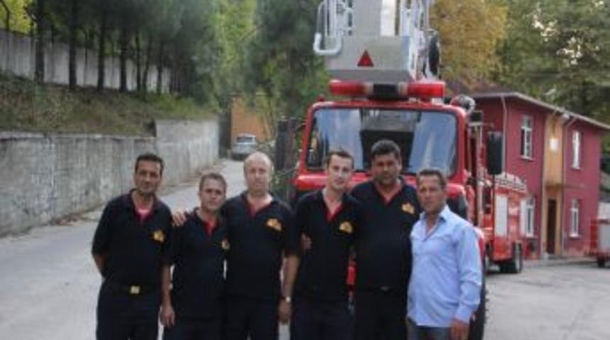 Kozlu'da İtfaiye Aroz&ouml;z&uuml;n&uuml;n Merdiveni 18 Metreye Uzatıldı