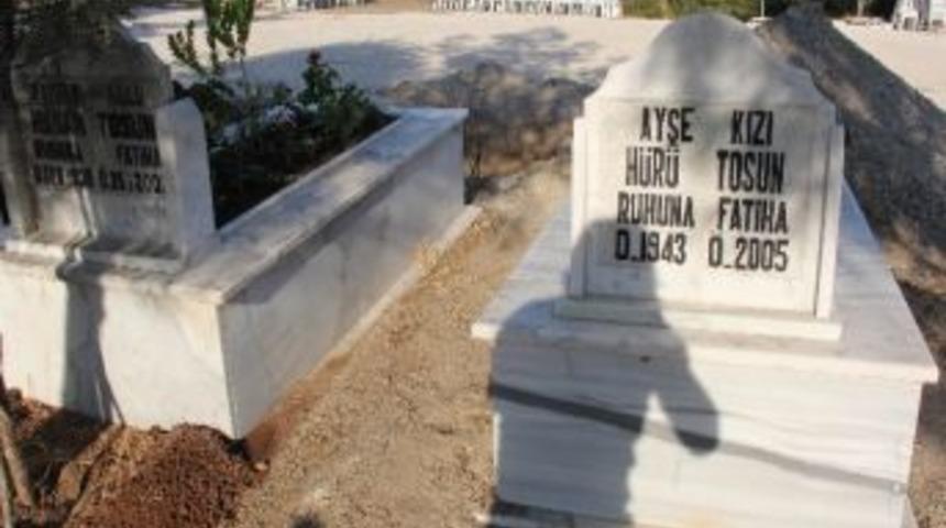 Boş Mezar Şehidini Bekliyor