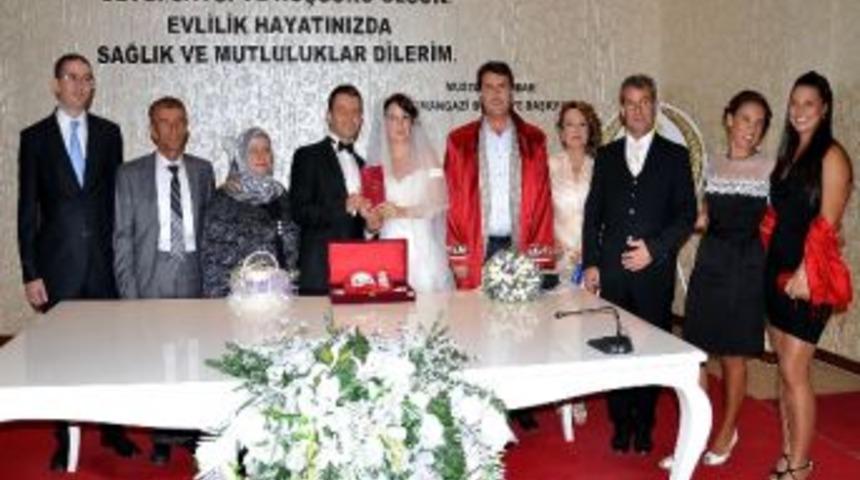 Osmangazi&rsquo;ye İtalyan Gelin