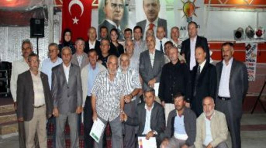 Siyaset Akademisi Mezunları Sertifikalarını Aldı
