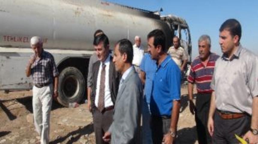 İnşaatı Basan Ter&ouml;ristler İş Makinelerini Yaktı