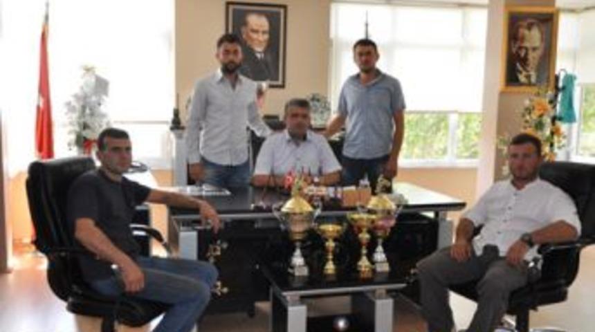 Uzun Kupa Sevincini Yıldız İle Paylaştı