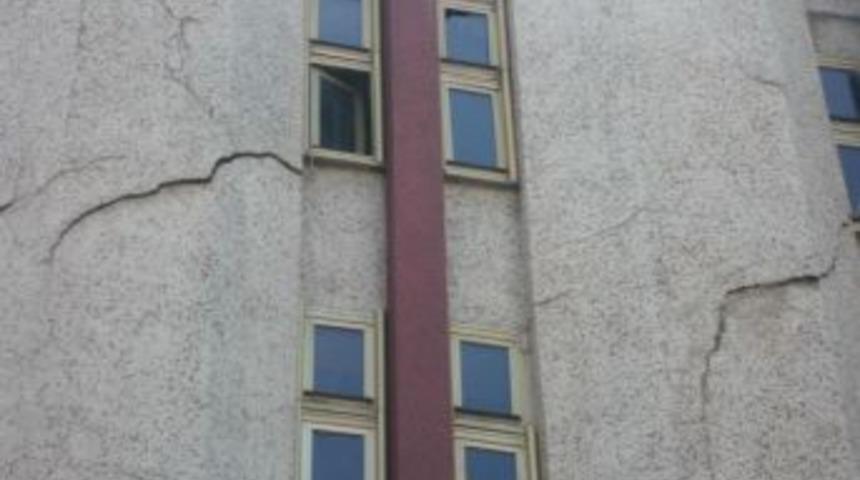 Alaplı Rampalı &Ccedil;arşı'da Tehlike B&uuml;y&uuml;k