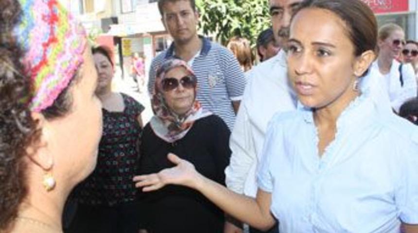 Kadın milletvekiline fuhuş şoku