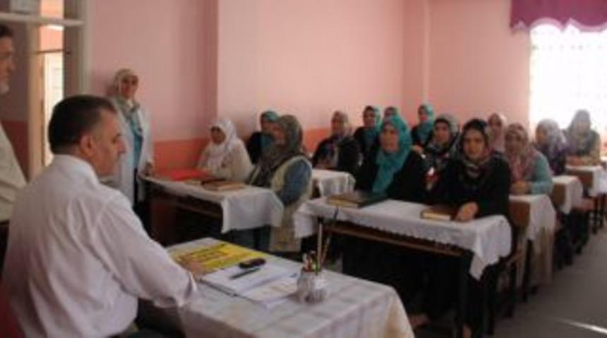 Kur&rsquo;an Kurslarında &Uuml;&ccedil; Vardiyalı Eğitim