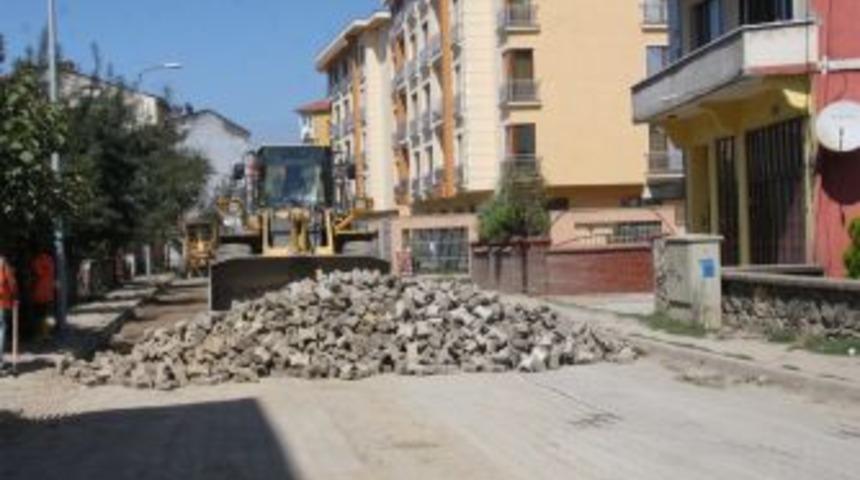 G&ouml;lbucağı&rsquo;na asfalt yol