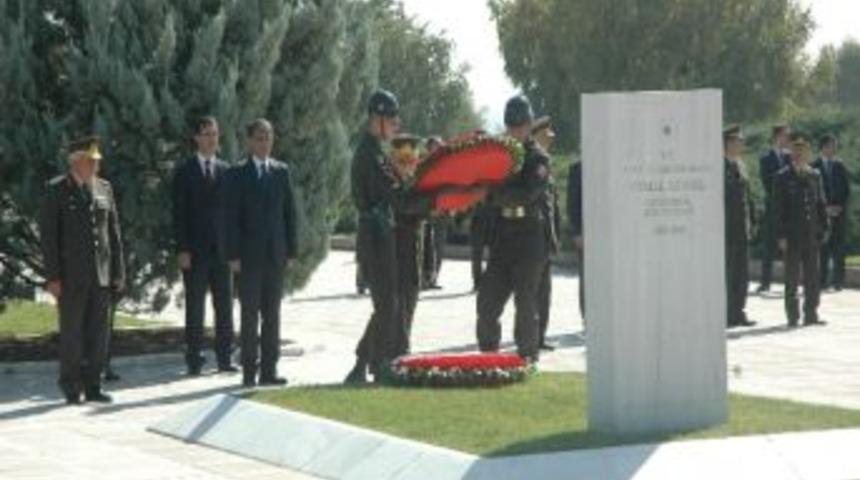 4. Cumhurbaşkanı Cemal G&uuml;rsel Mezarı Başında Anıldı